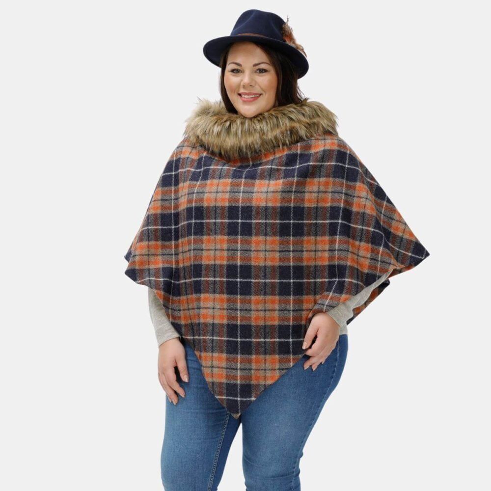 Elana Curvy Cape Faux-Fur Collar Cape