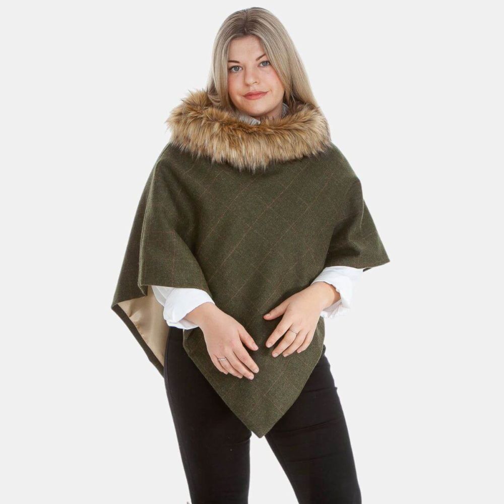Cara Shorter Faux-Fur Collar Cape